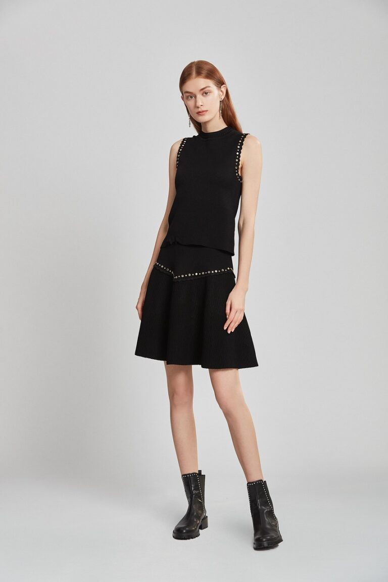 Read more about the article FORMAL DRESSES